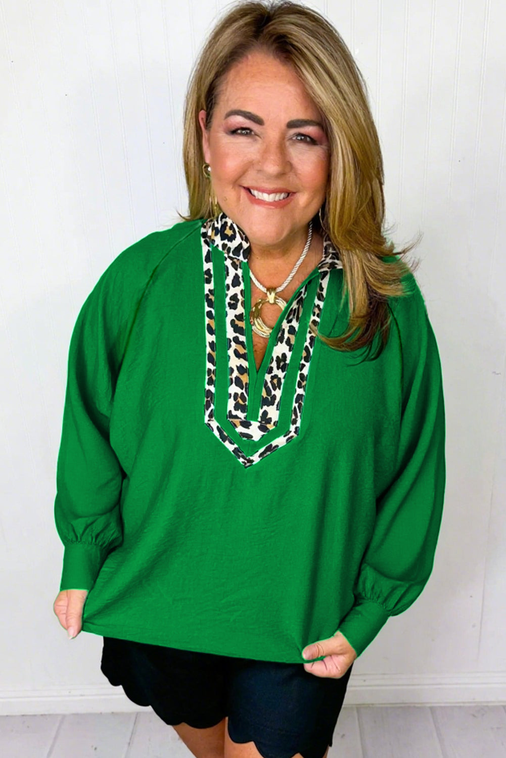Green Plus Size Contrast Leopard Trim Split Neck Puff Sleeve Blouse Plus Size Tops 14646f13dcb1fa28