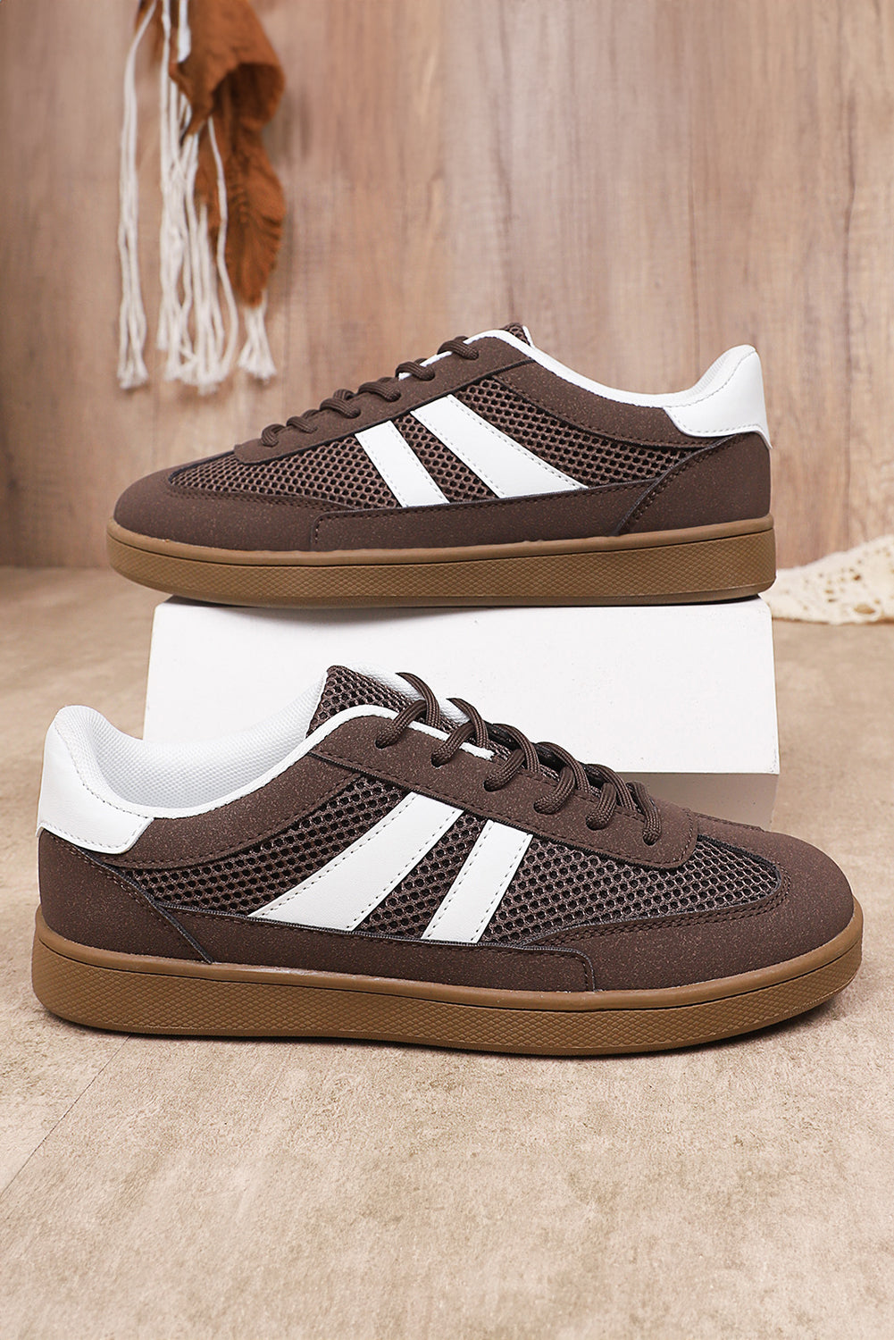 Coffee Breathable Mesh PU Leather Patchwork Lace-up Sneaker Sneakers 1946197be0b949fb