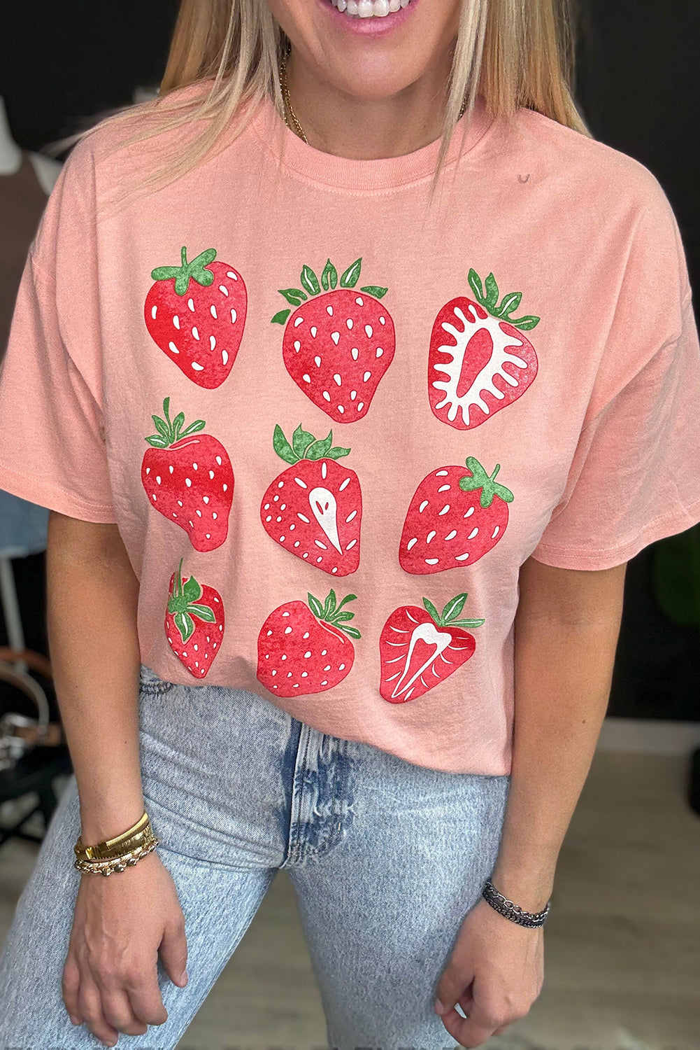 Pink Strawberry Fruit Pattern Heat Transfer Printing Graphic Tee Graphic Tees 1d684c9f8f72a31f