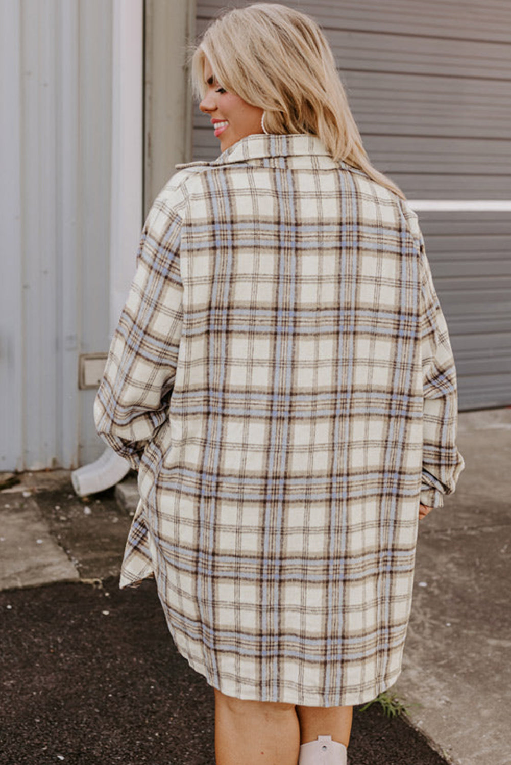 White Plaid Print Tunic Side Slits Plus Size Shacket Plus Size Outerwear 5a2c9f5fe9f4bb58