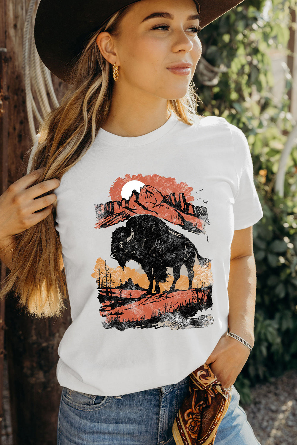 White Western Buffalo On Plains Heat Transfer Printing Graphic Crew Neck Tee Graphic Tees 5ba1a044aa6a8d69