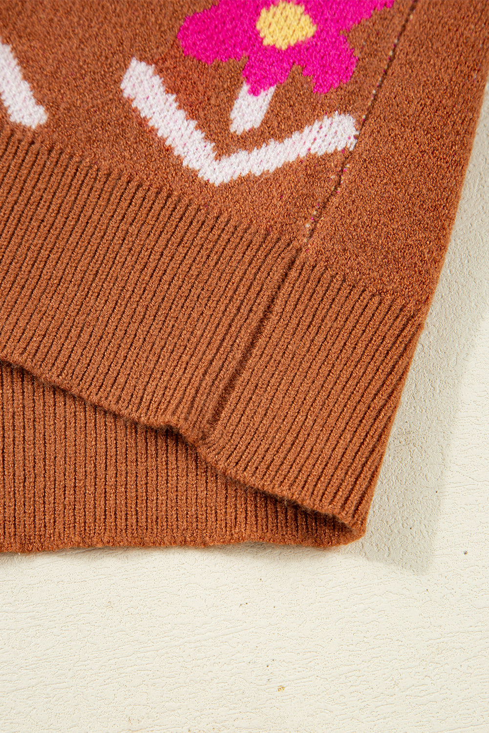 Brown Floral Pattern Short Puff Sleeve Sweater Short Sleeve Sweater 77d3c2c2dde2a6c3