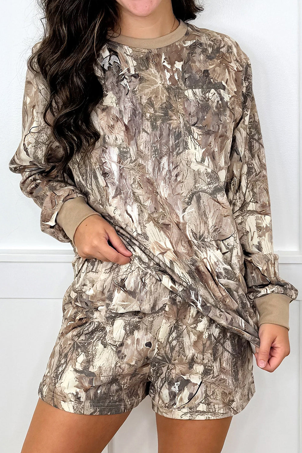 Khaki Camo Print Contrast Trim Long Sleeve Pullover Shorts Set Two Piece Shorts Sets 81319eac7bc49f3f
