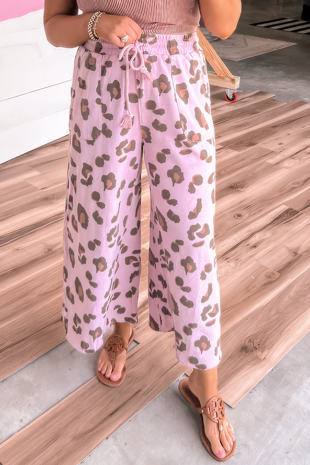 Pink Drawstring Leopard Print Patch Pocket Loose Pants Pants b13c04f0a00ac3d4