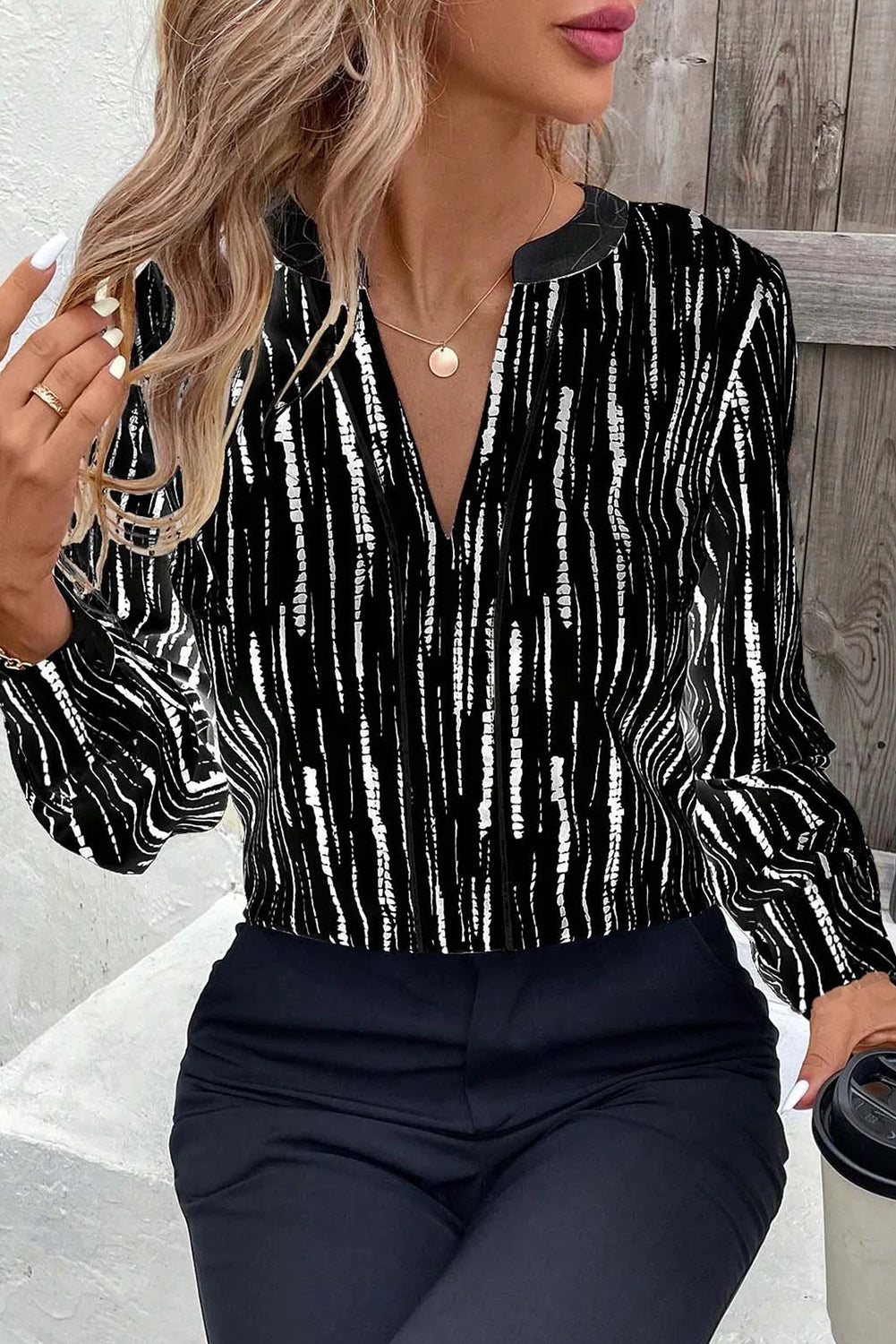 Black Spring and Autumn Abstract Print V-neck Long-sleeve Blouse Blouses b360cf54f0d38c7f
