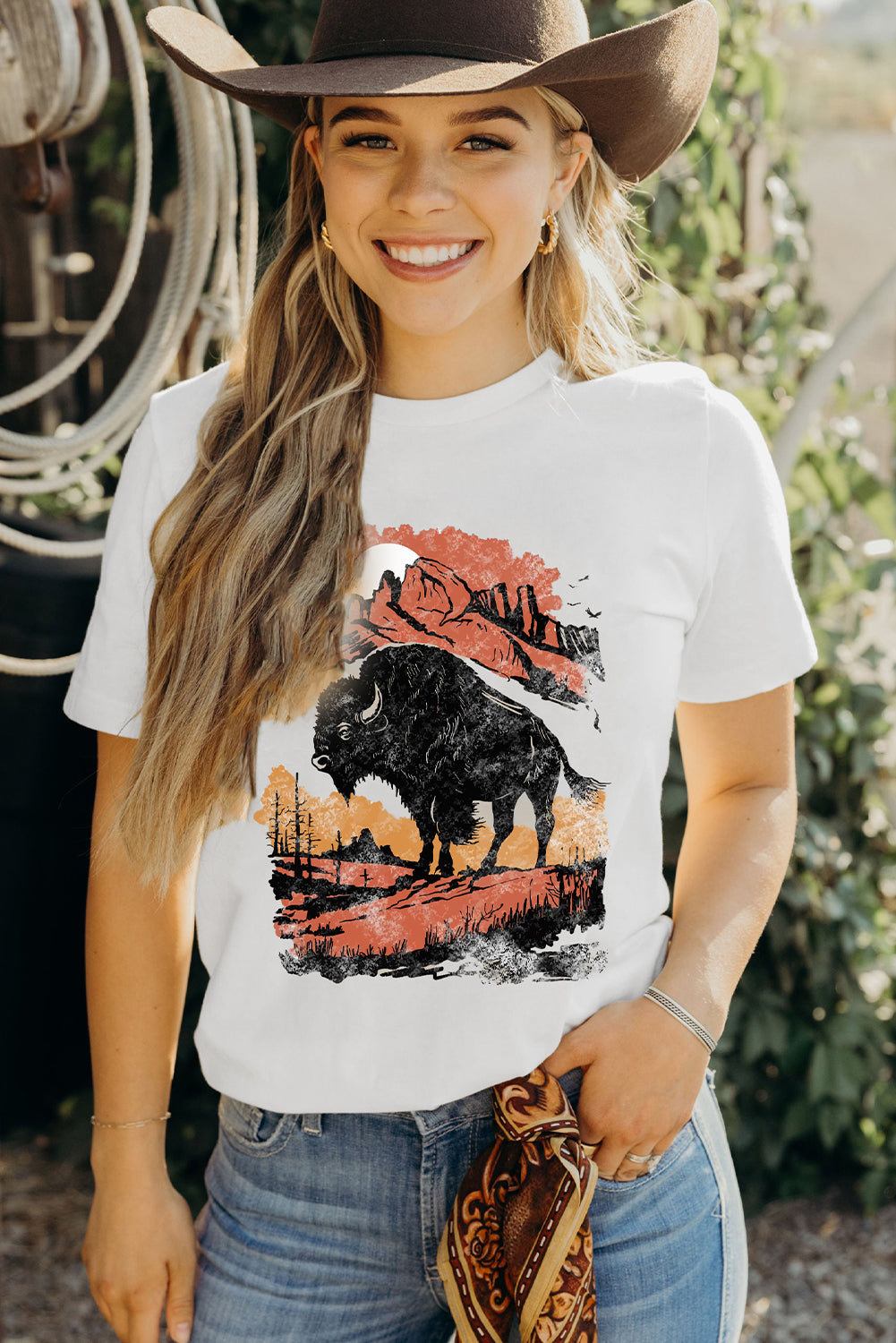 White Western Buffalo On Plains Heat Transfer Printing Graphic Crew Neck Tee Graphic Tees f306f30d0e5a8545