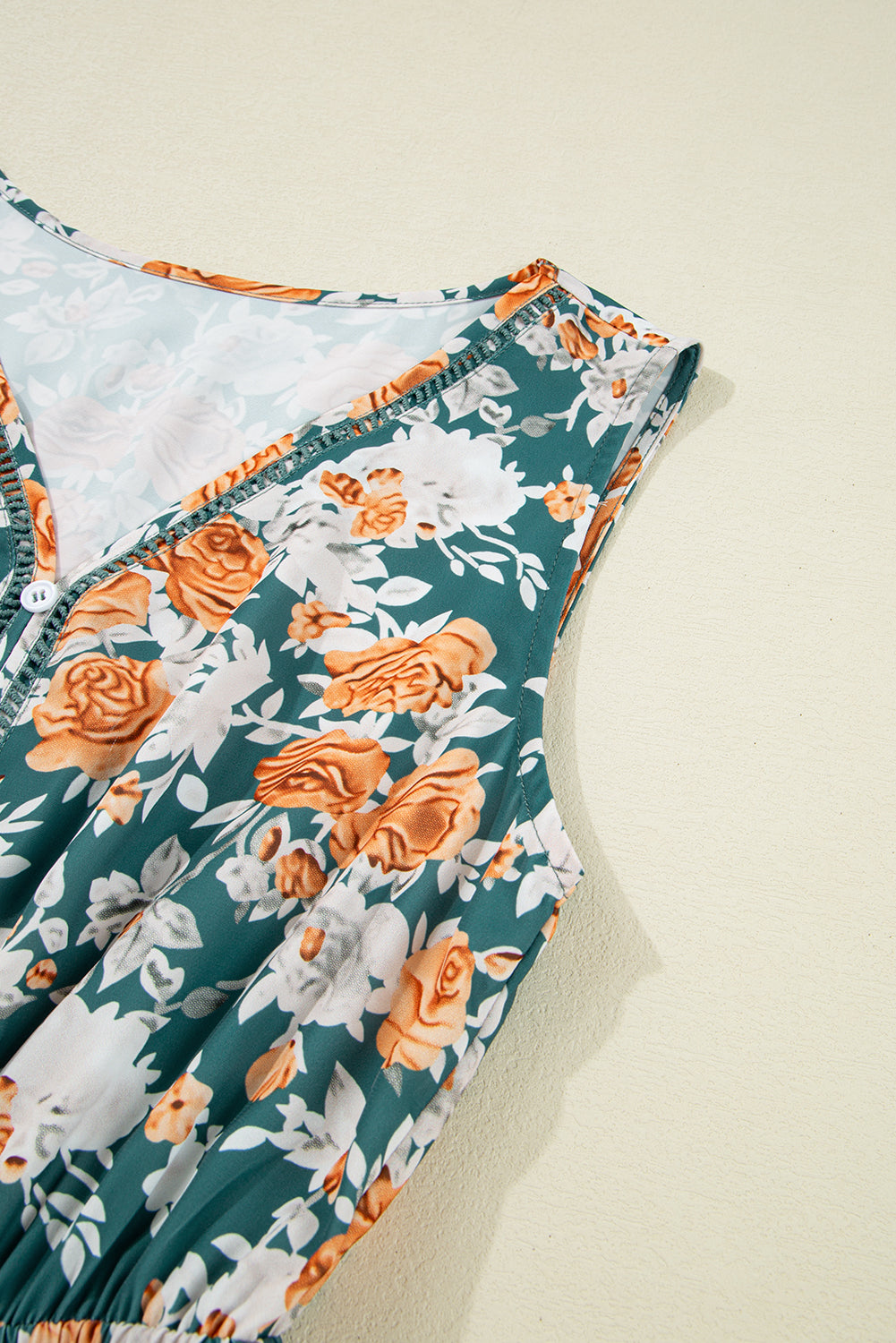 Green Floral Print Trimmed V Neck Sleeveless Vacation Dress Midi Dresses 02e2647b989a966c