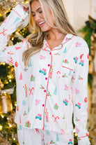 White Christmas Print Lapel Shirt and Pants Pajama Set Loungewear Set 1e0ba72d05dc12fa