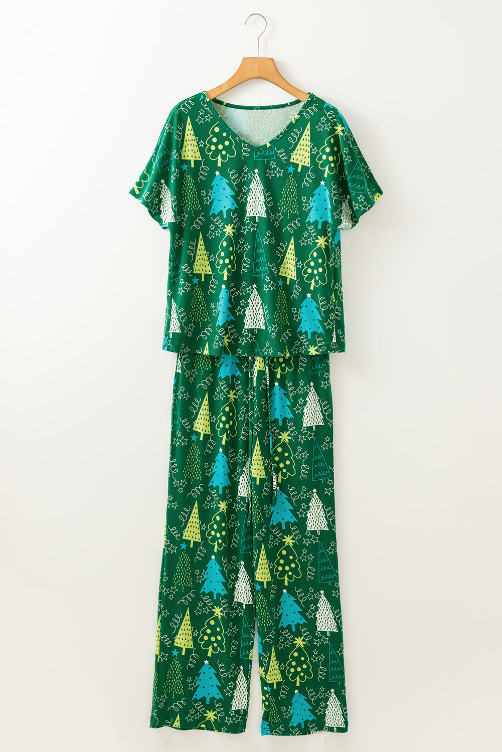 Green Christmas Tree Print V Neck Tee and Pants Pajama Set Loungewear Set 43cea978a8aa253b