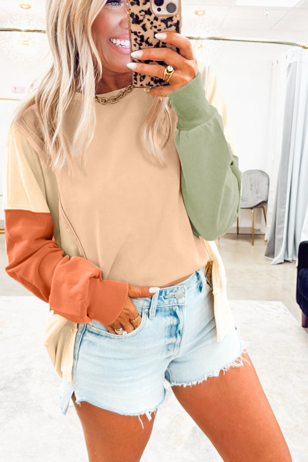 Beige Colorblock Patchwork Split Hem Casual Sweatshirt Sweatshirts & Hoodies 614c8de0e96e1bb1