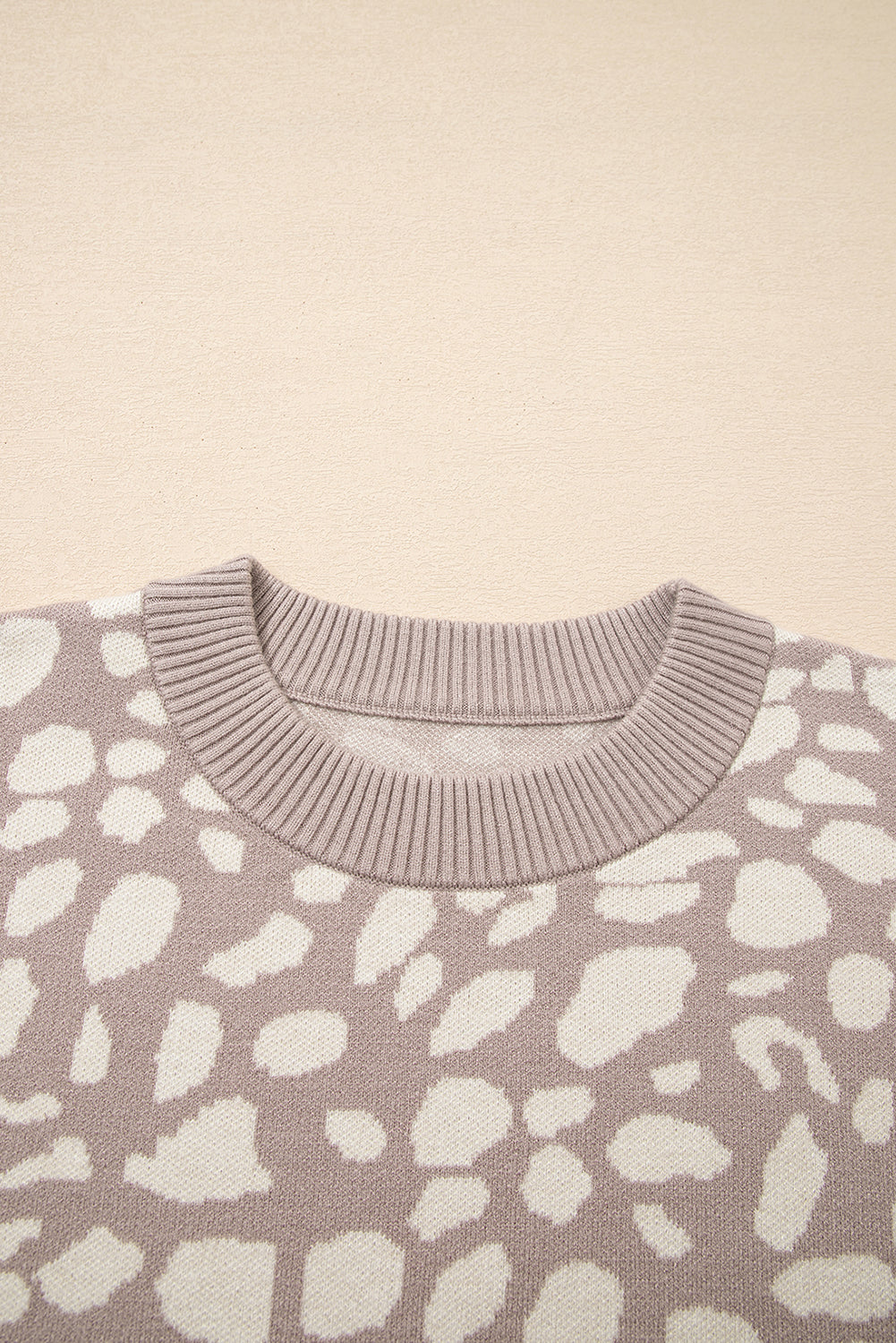 Gray Leopard Spots Pattern Ribbed Trim Drop Shoulder Sweater Sweaters 68bc04737038b41b