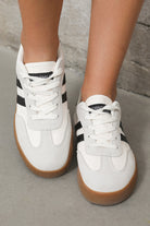 White Striped Lace Up Flat Sneakers Sneakers 70975470a7284512