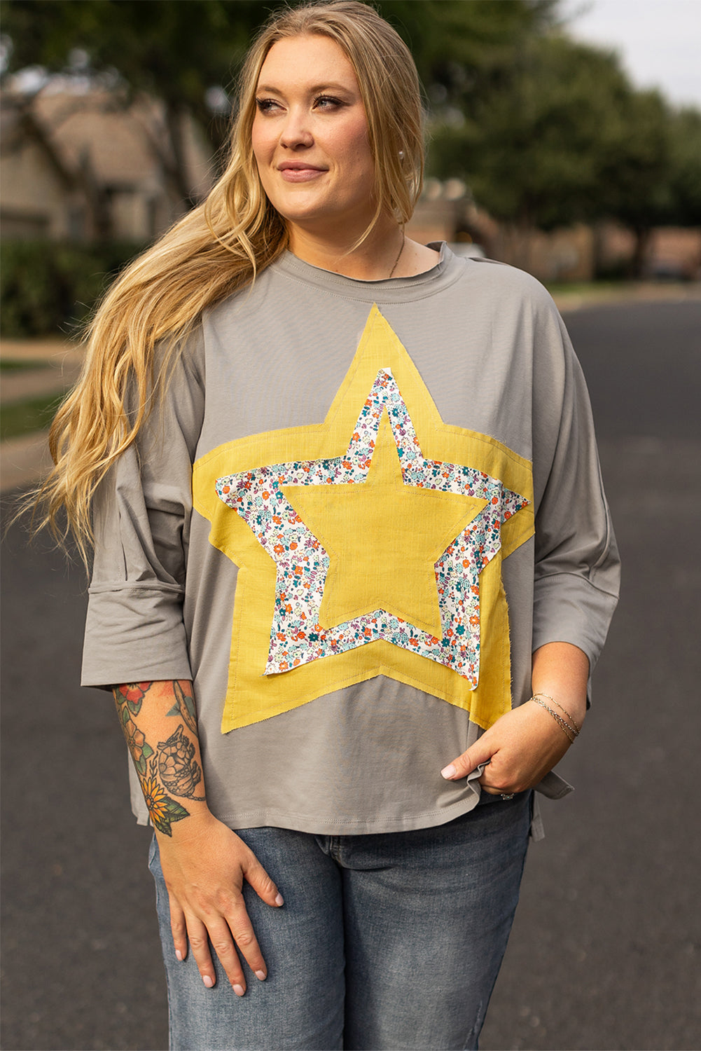 Medium Grey Floral Star Patched 3/4 Sleeve Plus Size Top Plus Size Tops 8d2e9ff27904aad8