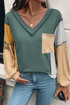 Green Exposed Stitching Colorblock V Neck Long Sleeve Top Long Sleeve Tops 9604d4f0d4c45e4a