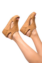 BeautybyShree Carley Wedge Sandals in Caramel Smooth