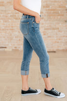 BeautybyShree Laura Mid Rise Cuffed Skinny Capri Jeans