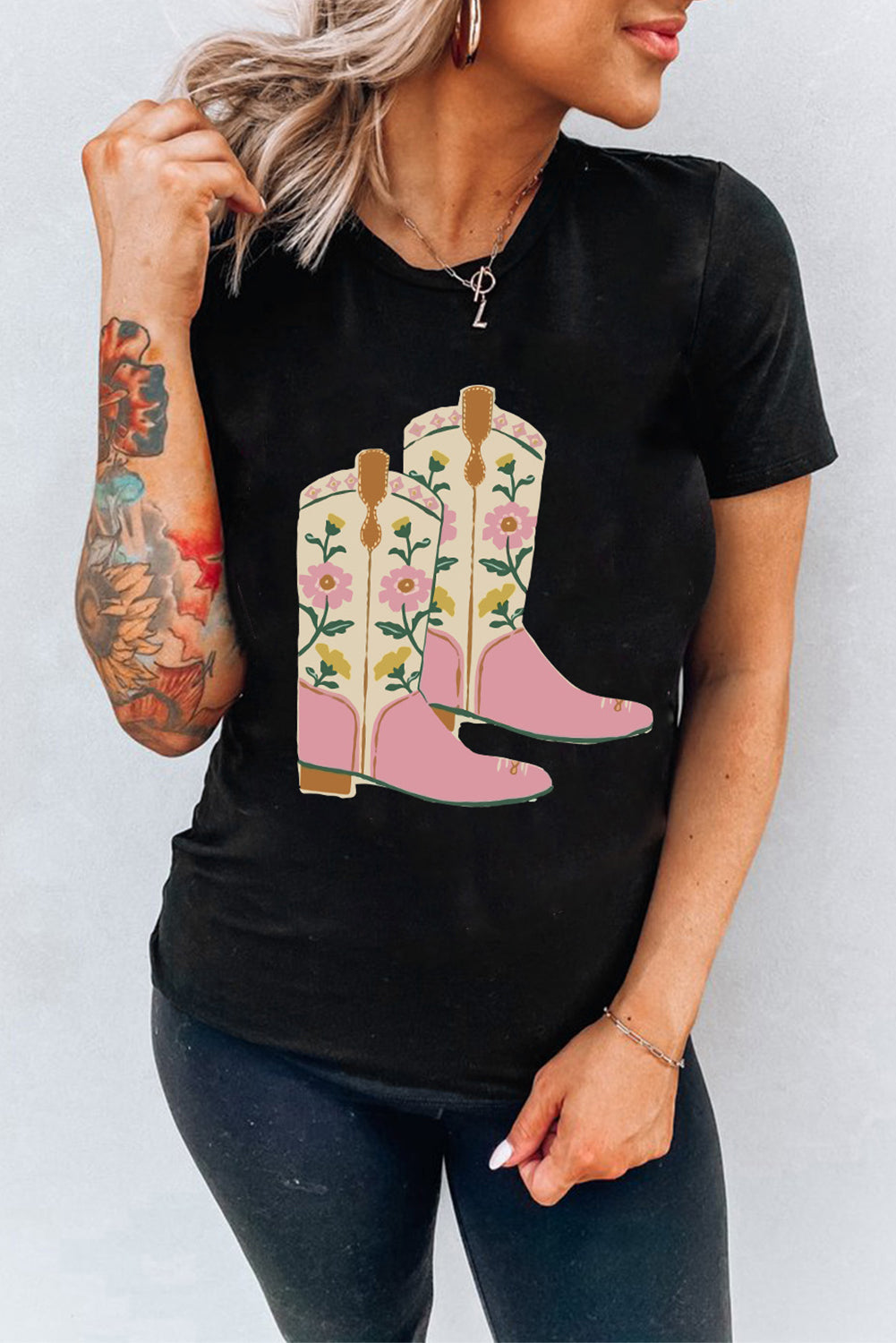 Black Floral Boots Heat Transfer Printing Graphic T Shirt Graphic Tees b0704f68005117c0