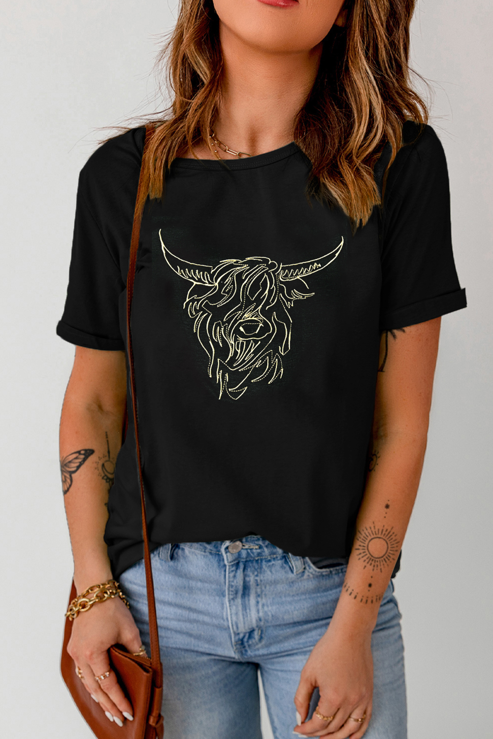 Black Vintage Bull Head Embroidered Pattern T Shirt Graphic Tees d7b266e5860d9b50