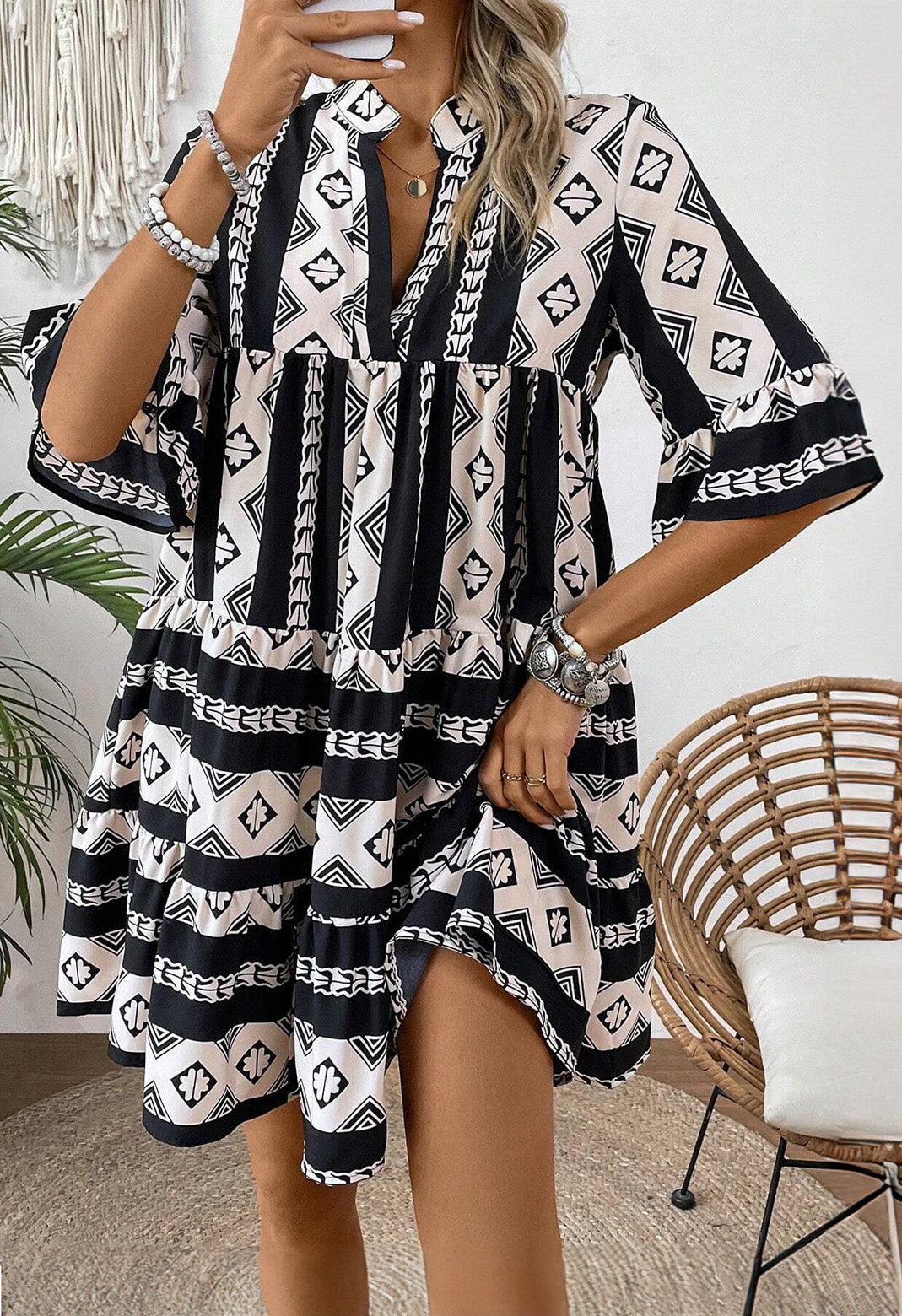 Black Abstract Print Bell Sleeve V Neck Boho Dress Short Dresses f05a4454bb6f8a0b