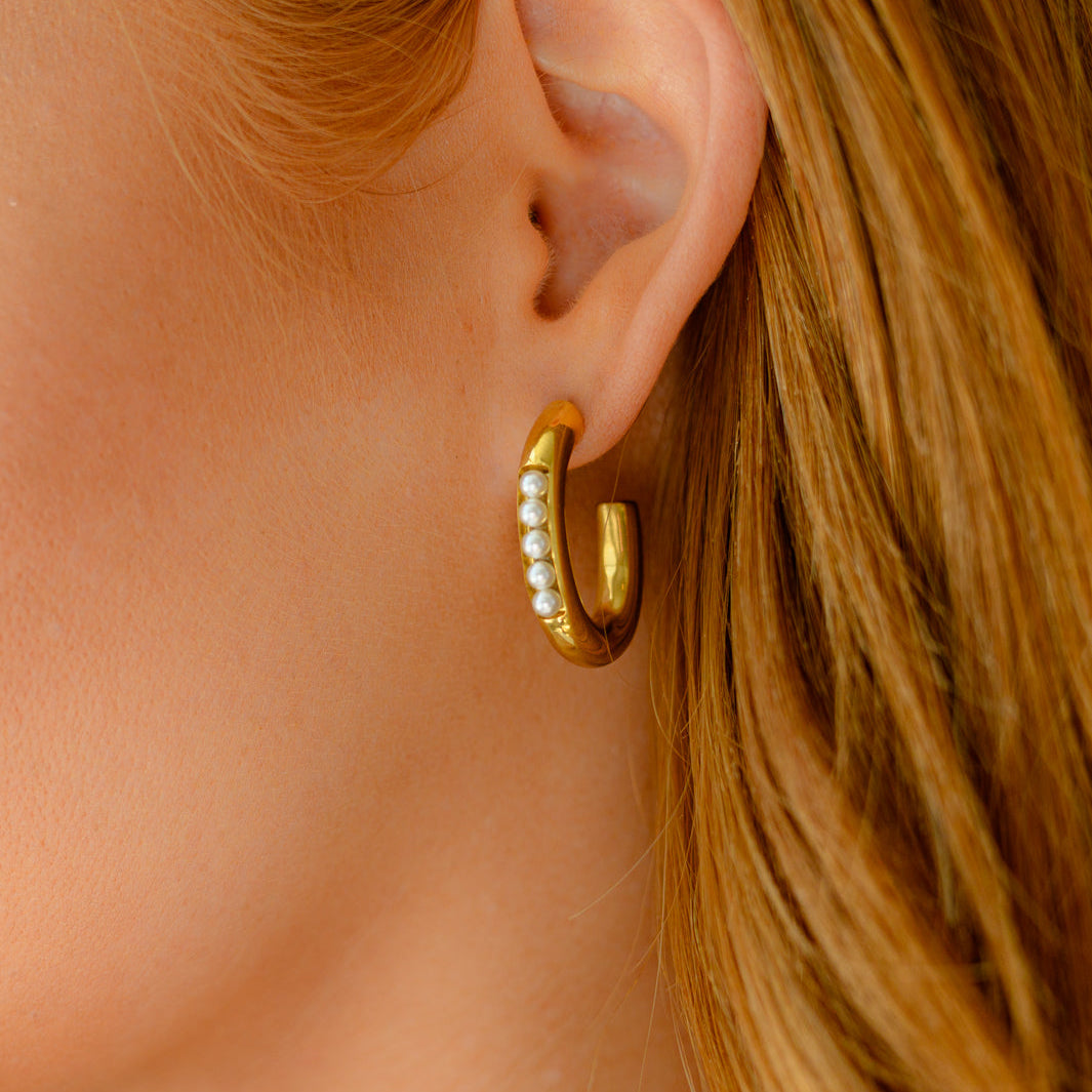 Pearls In Line Earrings